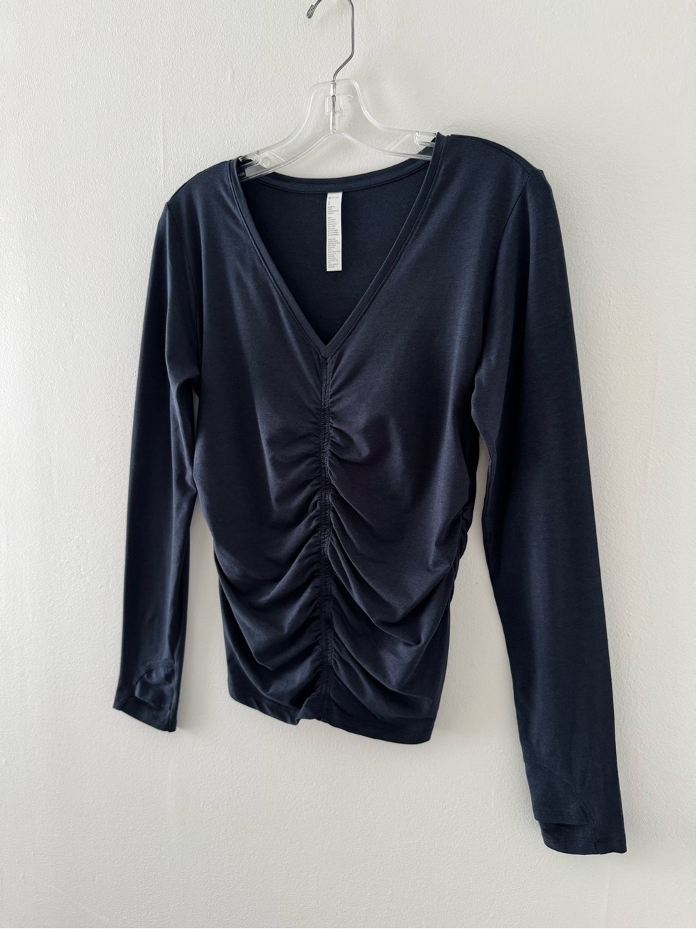 SzS Zella Navy Blue V-Neck Ruched Thumbhole Long-Sleeve Top